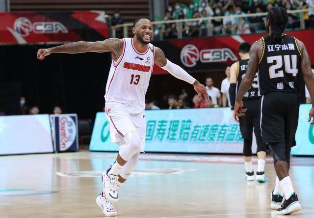 华体会体育官方-CBA为何选择全华班开场？本土球员或迎来全面爆发